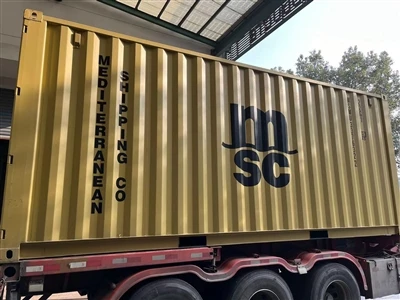 Завантаження контейнерів для бразильських клієнтів